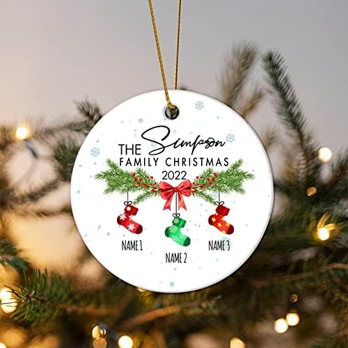 2022 Семејство Божиќни Божиќни керамички украси Име на член на семејство Персонализирана керамичка Божиќна игра Нека го снема гроздобер