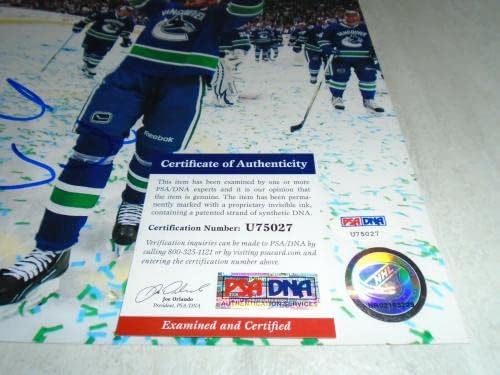 Хенрик Седин потпиша Ванкувер Канакс 8x10 Фото автограмирана PSA/DNA COA 1A - Автограмирани NHL фотографии