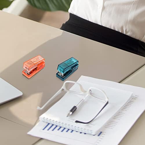 4 комплети мини степлер пролетно мини транспарентен степлер со спојници во боја на компактна канцеларија за канцелариски биро за