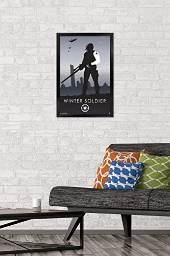 Трендови Меѓународни стрипови Марвел - Зимски војник - Минималистички постер за wallидови, 14.725 „x 22.375“, црна врамена верзија