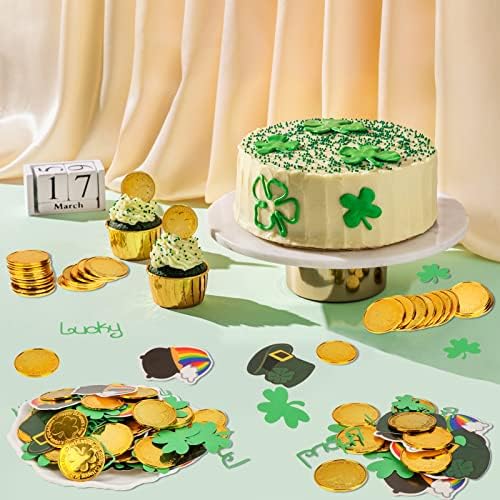 Qpout 50pcs Зелен Свети Патрик Ден на пластични монети со среќа и 100 парчиња шамарока детелина конфети табела за прскање Св Патрикс Партија