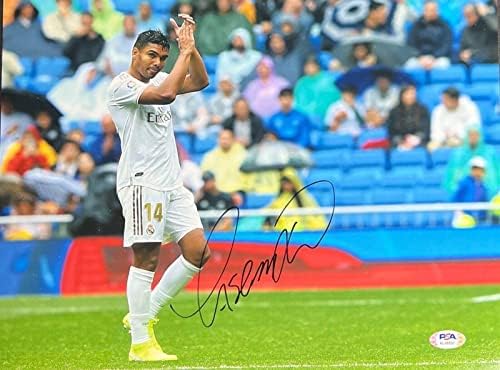 Касемиро - Реал Мадрид потпиша 11x14 Фото PSA AL49933 - Автограмирани фудбалски фотографии