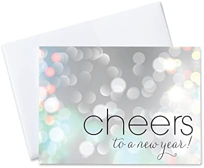 Главен картички - Новогодишни честитки, 5х7 инчи, 25 картички и 26 бели со коверти наредени со сребрена фолија