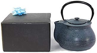 Ironелезен чајник ~ Јапонски антички 24 fl Oz Темно сино леано железо чајник Тетсубин со инфузер со подарок за подарок/подарок