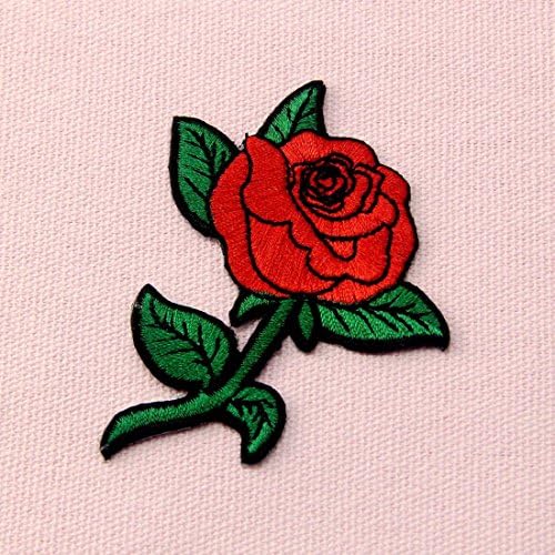 Црвена роза извезена значка железо на шиење на лепенка