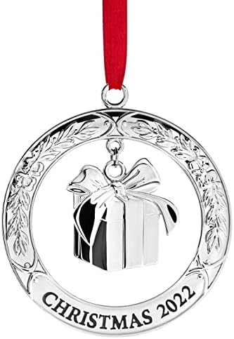 Божиќно украс на Кликел 2022 година - Сјаен сребрен Божиќен украс 2022 Венец со кутија за подароци - датиран од 2022 година