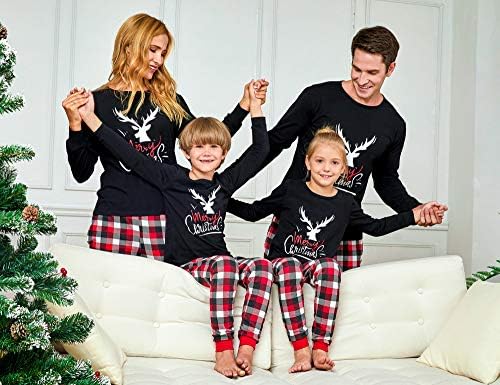 Семејно Божиќно PJS Постави памучни ирваси карирани пижами со ПЕТ и кукла