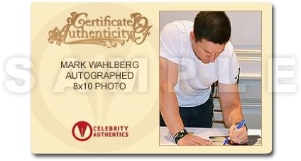 Марк Валберг ја автограмираше фотографијата со рок -starвезда 8x10
