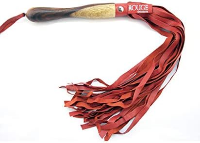 Rouge Garments Unisex-Adult's Leather Flogger со дрвена рачка, една големина, црвена боја