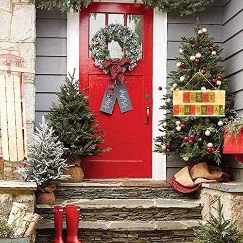Декорации дрво и висечка Божиќна врата затворено со лесни знаци Декорација виси украси на прозорецот што висат светла