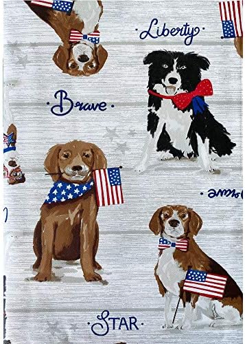 Њубриџ Патриотски Кучиња и Американски Знаме Печатење Винил Фланелен Поддржан Чаршав, Симпатична Сад Патриот Пет Куче Дизајн Водоотпорен Двор,