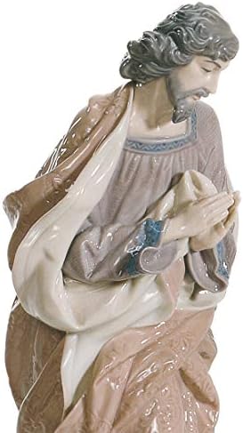 Фигура на рожби на Свети Јосиф. Слика од порцелан Свети Јосиф.
