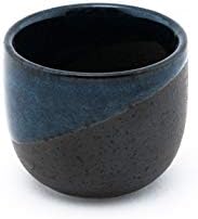 Колекцијата Хиномару Ичиго Саке се постави токури 5 фл оз шише со две чаши ochoko 2 fl oz реактивна глазура керамика