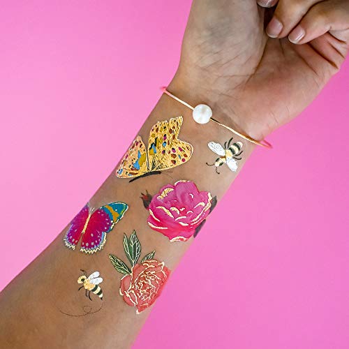 СЕТОТ ЗА РАЗНОВИДНОСТ на ЗУИ на ПЕПЕРУТКИ вклучува 25 избрани премиум водоотпорни метални златни привремени тетоважи од фолија-тетоважа со цвеќе , пеперутка, пчела,