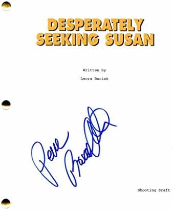 Росана Аркет потпиша автограм очајно барајќи го ко -глумиот скрипта за скрипти на Сузан: Мадона - пулпа фантастика ретка