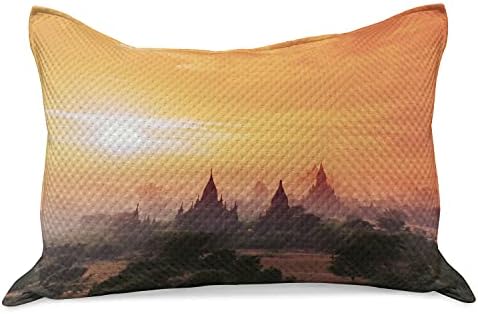Зачудувачки источен плетен ватенка перница, историски локалитет во Мјанмар Баган на зајдисонце и градење панорамски поглед на