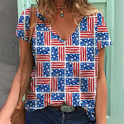 Денот на женската независност на врвот на американското знаме за време на печатената маица со кратки ракави за кратки ракави на вратот