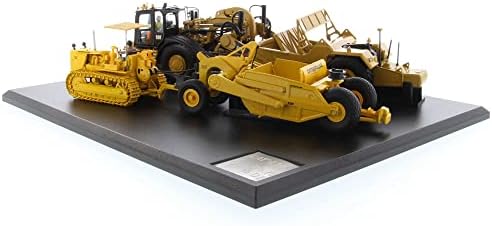 1:50 CAT 621K SCRAPER & CAT NO.70 SCRAPER со трактор од типот D7 - Мајстори за диекаст - 85663 - Серија на еволуција