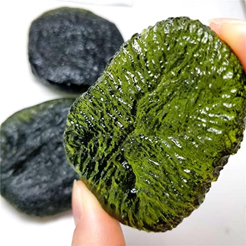Xiaojia природна ретка сурова зелена зелена молдавит кристал Чешкиот метеорит енергетски камен Оригинален гемстон колекција противра