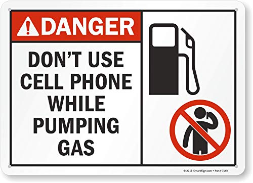 SmartSign „Опасност - не користете мобилен телефон додека пумпате гас“ знак | 10 x 14 алуминиум
