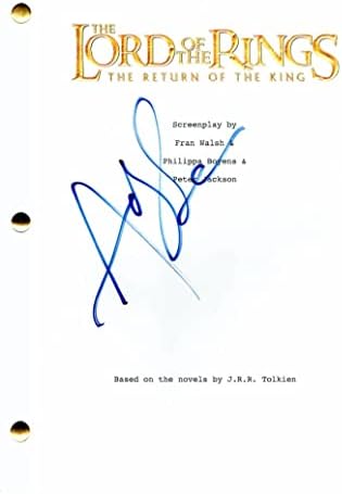 Енди Серкис го потпиша автограмот Господарот на прстените: Враќањето на скриптата за целосен филм на кралот - Ко -глуми: Илија Вуд и режирана