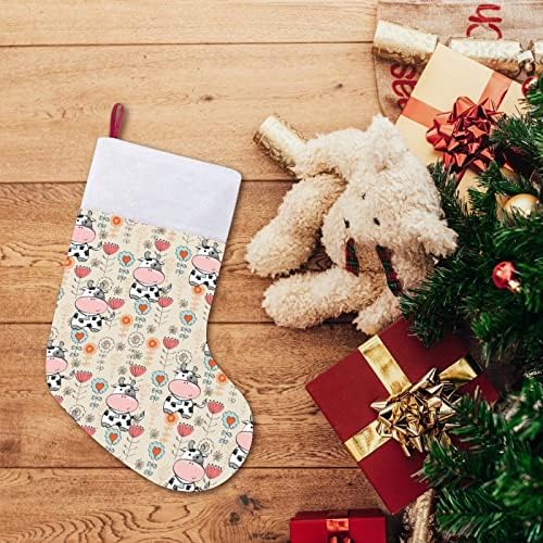 Крава шема Божиќно порибување Божиќно дрво камин виси чорапи со кратка кадифен манжетна декорација за забава за домашен одмор