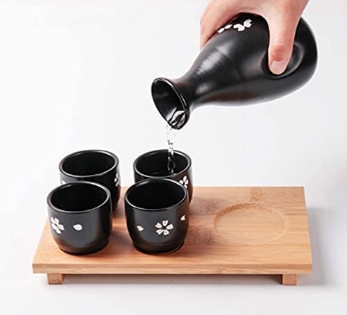 NEWQZ јапонски раб постави традиционално цреша цвет 1 шише и 4 чаши со сет за сервирање на бамбус сад, црна боја, црна