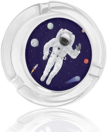 Астронаут и планети стаклени пепелници околу цигарите на држачот за фиока за пепел за украси за внатрешни работи