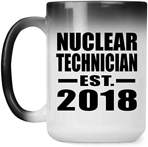 DesignSify нуклеарниот техничар воспоставен EST. 2018 година, 15oz боја Промена на кригла HEX чувствителна магична чај-чаша рачка, подароци