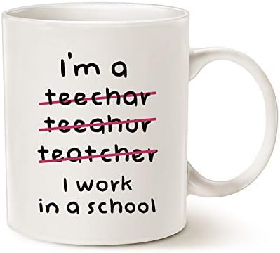 Мауаг наставник смешни чаши за кафе погрешно Јас сум учител, работам во училиште Најдобар мотивационен и инспиративен подарок, бел 11