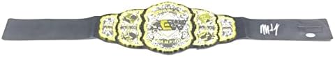 Мет Харди потпиша Шампионски Појас ПСА/ДНК АЕВ NXT Автограмно Борење - Автограмирани Наметки За Борење, Стебла И Ремени